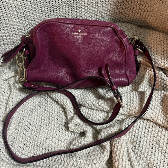 Kate Spade Mulberry Street Darian Red‎ Crossbody Bag - Picture 1 of 15
